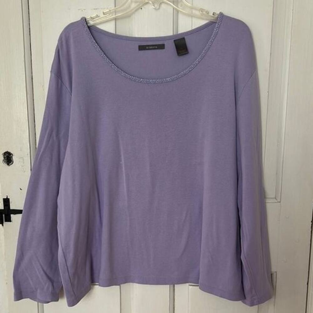 Liz Claiborne lavender top‎